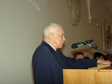 Slavnostní zasedání Zastupitelstva města Plzně při příležitosti předání Ceny 1. června Ivanovi Madkovi za významný přínos k prosazování demokracie, svobody a spravedlnosti