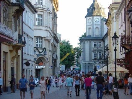 Historickému víkendu přálo v sobotu i něděli počasí a tak nebylo divu, že plzeňské scény byly diváky doslova obklopeny. Letos se registrovalo 3 557 strašidel a tak bude Plzeň zapsána v Guinnessově knize rekordů.