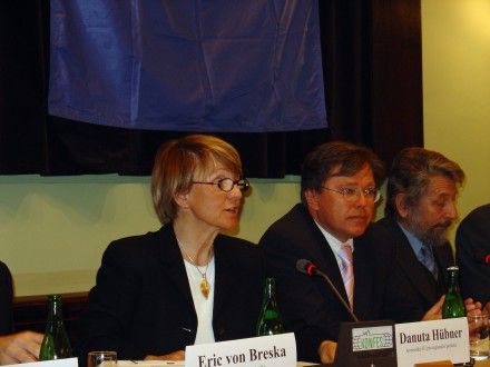 Komisařka EU pro regionální politiku (DG Regio) Danuty Hübnerová v Plzni - diskusní setkání představitelů krajů, měst a obcí. Téma: "Úloha regionů, měst a obcí při implementaci Strukturální EU - období 2007-2013".