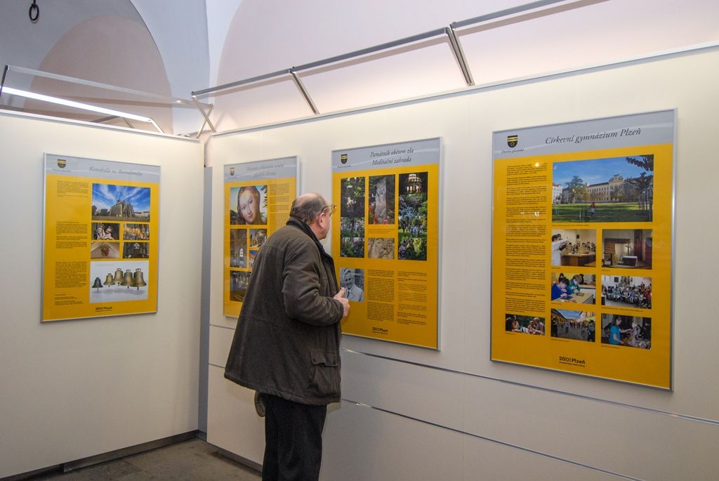 Historii i současnost Diecéze plzeňské mapuje nová výstava