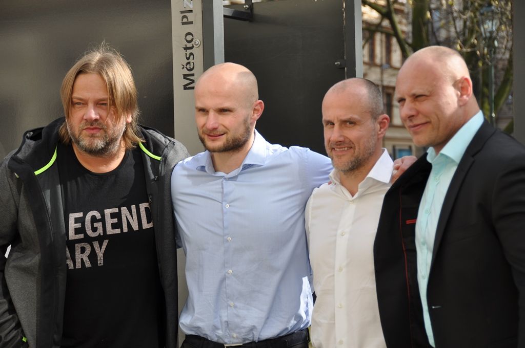 Snímky plzeňského rodáka Josefa Adlta zdobí Smetanovy sady