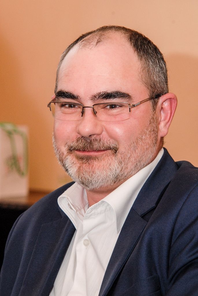Nejmladší držitelka Ceny Thálie, Karolina Gudasová, navštívila plzeňskou radnici. U příležitosti získání významného ocenění jí poděkovali primátor města Martin Zrzavecký a první náměstek Martin Baxa. Třiadvacetiletá herečka a zpěvačka získala před několika dny Cenu Thálie za mimořádný jevištní výkon v kategorii opereta, muzikál a ostatní hudebnědramatické žánry. Nominována byla za roli Wendly Bergmanové v muzikálu Probuzení jara, které mělo premiéru na konci března loňského roku v Divadle Josefa Kajetána Tyla. (foto: 6.4.2016)
