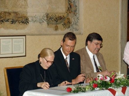 Slavnostní podpis smlouvy o spolupráci mezi městy Plzeň a Birmingham v Alabamě