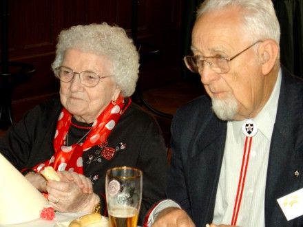 Slavnostní oběd pořádaný americkým ambasadorem Villiamem Cabanissem