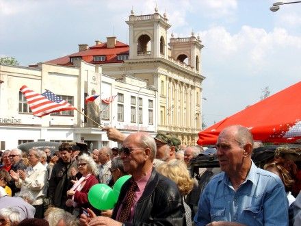 Koncert USAFE Jazz Band před Peklem