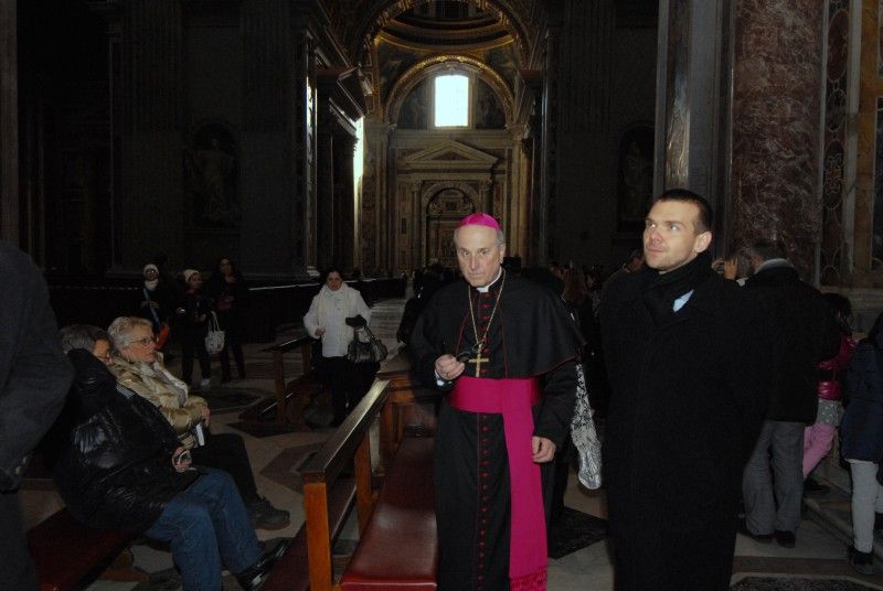 Biskup Radkovský a primátor Martin Baxa v bazilice sv. Petra