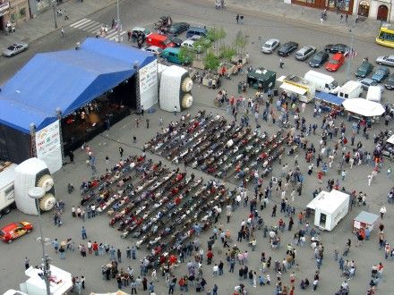 Open scéna na náměstí Republiky v Plzni