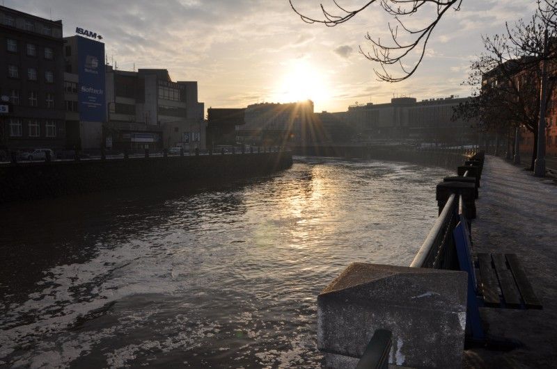 Denisovo nábřeží