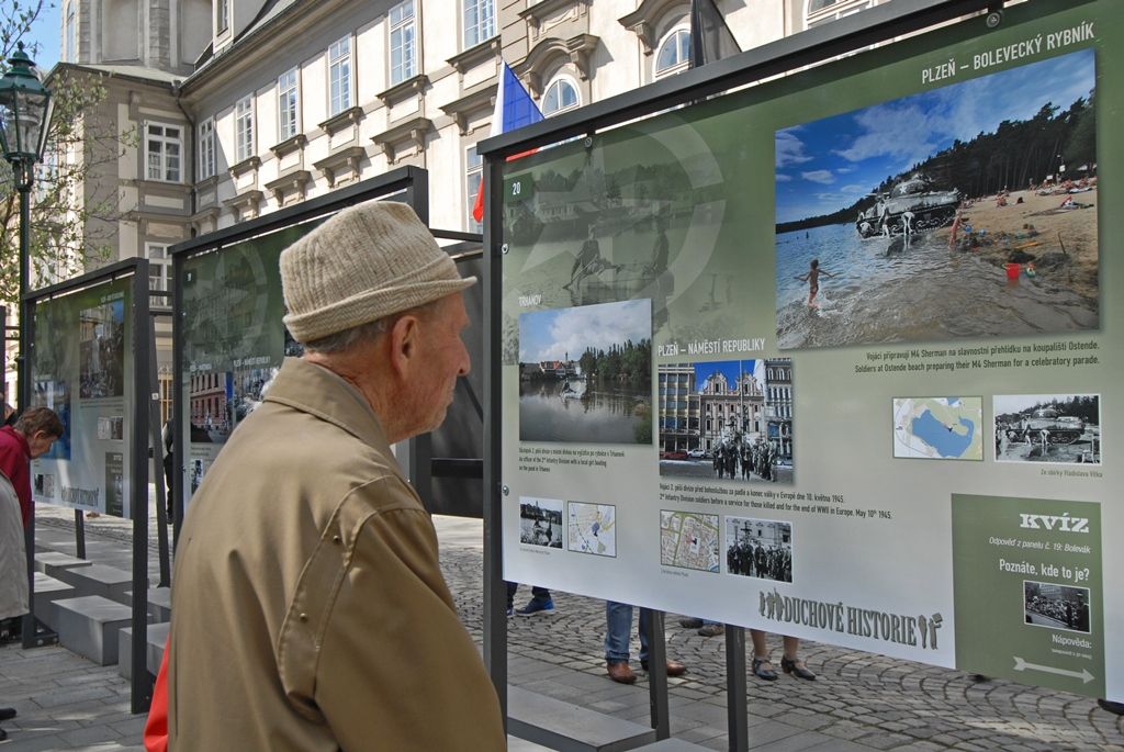 Slavnosti svobody 2015 - Duchové historie jsou k vidění ve Smetanových sadech