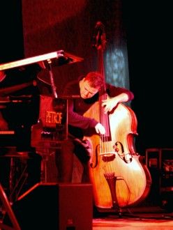 U příležitosti 27. ročníku Smetanovských dnů vystoupil v Pekle i D. Bárta v doprovodu skupiny R. Balzar Trio