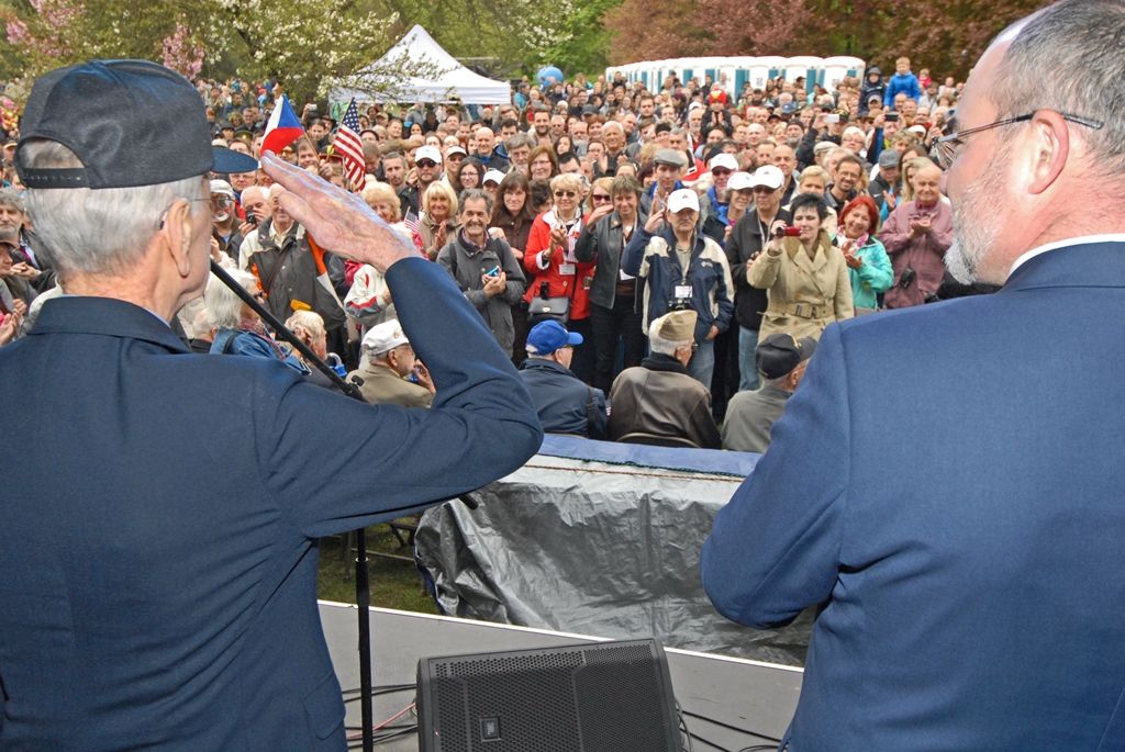 Slavnosti svobody 2015 - Zahájení v Borském parku (1.5.)