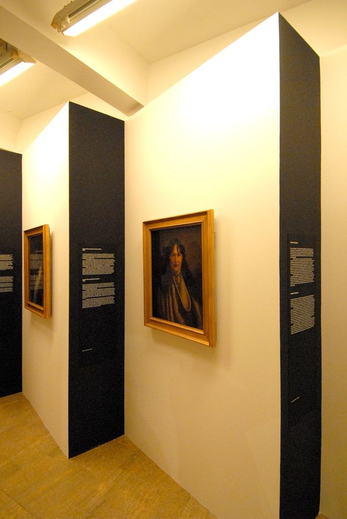 Více jak padesát portrétů novozélandských Maorů si mohou návštěvníci Západočeské galerie v Plzni prohlédnout od 6. května v rámci první retrospektivní výstavy Gottfrieda Lindauera, plzeňského rodáka, který odešel v roce 1874 na Nový Zéland. Díla pocházejí ze sbírek Auckland Art Gallery Toi o Tāmaki, jejíž poradní sbor Haerewa tvořený maorskými vědci a umělci a vyjadřující se ke správě maorského umění dal vůbec poprvé souhlas s tím, aby novozélandský národní poklad opustil zemi svého vzniku. (foto: 4.5.2015)