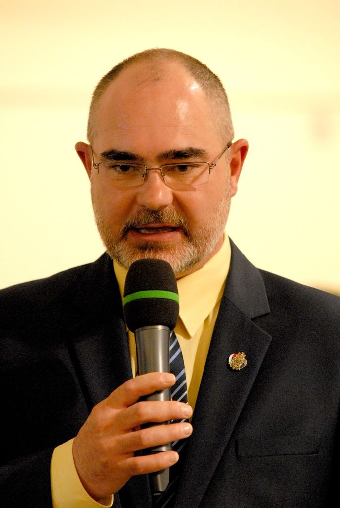 Více jak padesát portrétů novozélandských Maorů si mohou návštěvníci Západočeské galerie v Plzni prohlédnout od 6. května v rámci první retrospektivní výstavy Gottfrieda Lindauera, plzeňského rodáka, který odešel v roce 1874 na Nový Zéland. Díla pocházejí ze sbírek Auckland Art Gallery Toi o Tāmaki, jejíž poradní sbor Haerewa tvořený maorskými vědci a umělci a vyjadřující se ke správě maorského umění dal vůbec poprvé souhlas s tím, aby novozélandský národní poklad opustil zemi svého vzniku. (foto: 4.5.2015)