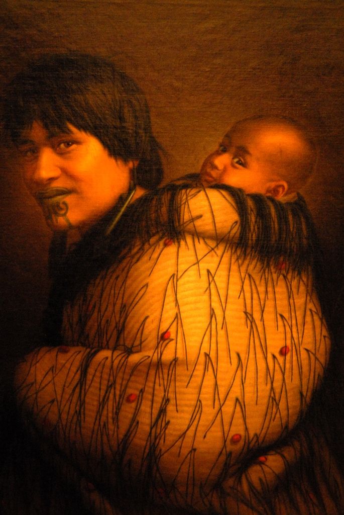 Více jak padesát portrétů novozélandských Maorů si mohou návštěvníci Západočeské galerie v Plzni prohlédnout od 6. května v rámci první retrospektivní výstavy Gottfrieda Lindauera, plzeňského rodáka, který odešel v roce 1874 na Nový Zéland. Díla pocházejí ze sbírek Auckland Art Gallery Toi o Tāmaki, jejíž poradní sbor Haerewa tvořený maorskými vědci a umělci a vyjadřující se ke správě maorského umění dal vůbec poprvé souhlas s tím, aby novozélandský národní poklad opustil zemi svého vzniku. (foto: 4.5.2015)