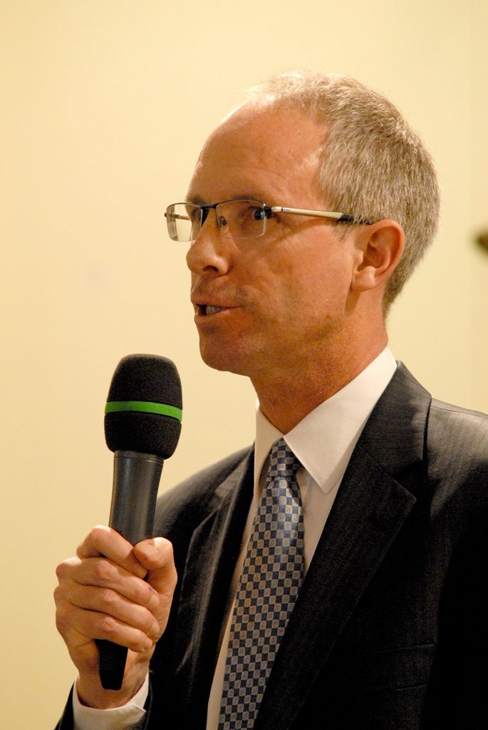 Více jak padesát portrétů novozélandských Maorů si mohou návštěvníci Západočeské galerie v Plzni prohlédnout od 6. května v rámci první retrospektivní výstavy Gottfrieda Lindauera, plzeňského rodáka, který odešel v roce 1874 na Nový Zéland. Díla pocházejí ze sbírek Auckland Art Gallery Toi o Tāmaki, jejíž poradní sbor Haerewa tvořený maorskými vědci a umělci a vyjadřující se ke správě maorského umění dal vůbec poprvé souhlas s tím, aby novozélandský národní poklad opustil zemi svého vzniku. (foto: 4.5.2015)