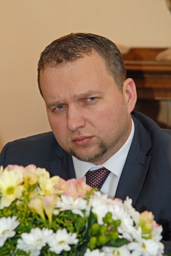 Tématu protipovodňové ochrany města Plzně, možnosti budování vodovodů pro malé obvody za podpory dotací i ochraně řeky Úhlavy jako dosud jediného zdroje vody pro Plzeň se dnes (7.5.2015) na setkání s ministrem zemědělství Marianem Jurečkou věnovali primátor města Martin Zrzavecký a jeho náměstci Petr Náhlík a Pavel Šindelář.
