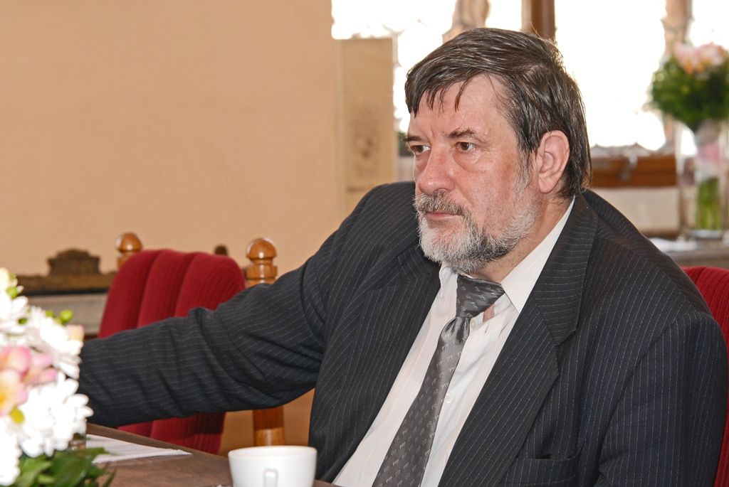 Tématu protipovodňové ochrany města Plzně, možnosti budování vodovodů pro malé obvody za podpory dotací i ochraně řeky Úhlavy jako dosud jediného zdroje vody pro Plzeň se dnes (7.5.2015) na setkání s ministrem zemědělství Marianem Jurečkou věnovali primátor města Martin Zrzavecký a jeho náměstci Petr Náhlík a Pavel Šindelář.