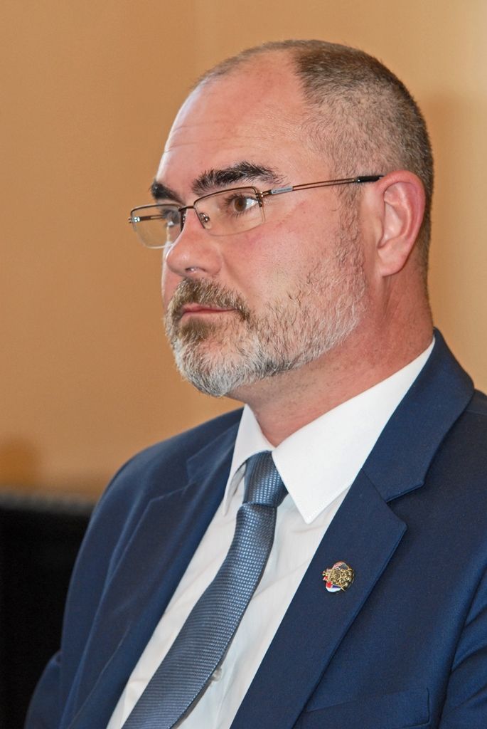 Tématu protipovodňové ochrany města Plzně, možnosti budování vodovodů pro malé obvody za podpory dotací i ochraně řeky Úhlavy jako dosud jediného zdroje vody pro Plzeň se dnes (7.5.2015) na setkání s ministrem zemědělství Marianem Jurečkou věnovali primátor města Martin Zrzavecký a jeho náměstci Petr Náhlík a Pavel Šindelář.