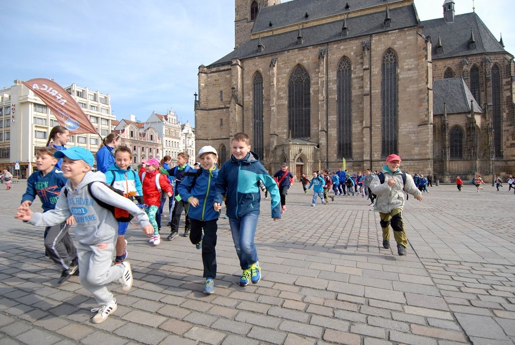 Michal Dvořák převzal mírovou pochodeň štafetového běhu Peace Run