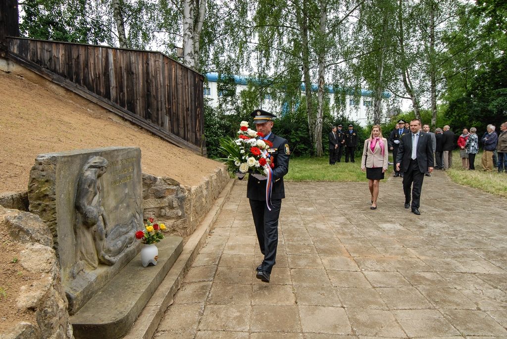 Památku obětí heydrichiády uctili lidé v Lobzích