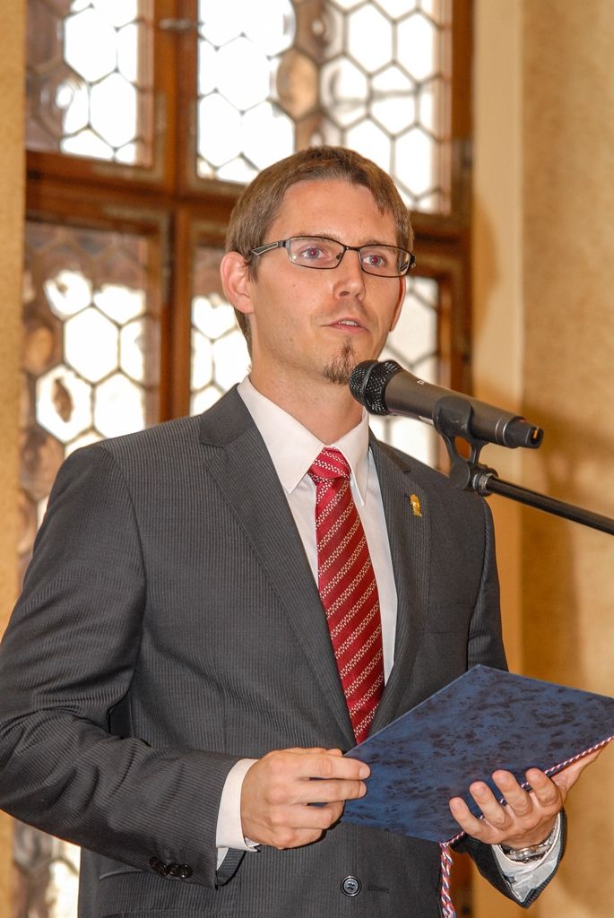 Projekt Plzně - Evropského hlavního města kultury byl hlavním tématem při středečním (29.7.2015) přijetí poslanců Bavorského zemského sněmu Volkmara Halbleiba a Hans-Ulricha Pfaffmanna na radnici v Plzni. S politiky i jejich spolupracovníky se setkal ekonomický náměstek primátora Pavel Kotas a ředitel společnosti Plzeň 2015 Jiří Suchánek.
