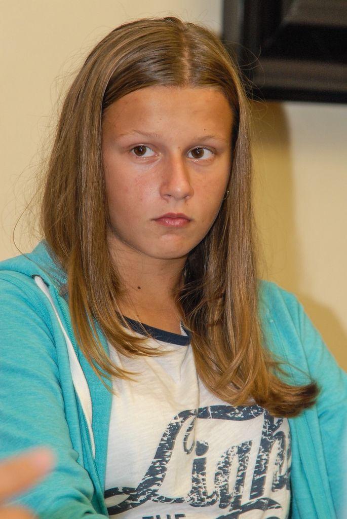 Radní pro oblast podpory podnikání a sportu Michal Dvořák dnes (19.8.2015) pokračoval v osobním poděkování mladým sportovcům, kteří na Hrách VII. letní olympiády dětí a mládeže České republiky získali cenné medaile a pro pořádající Plzeňský kraj body do celkového hodnocení krajů. Tentokrát na radnici přivítal čtyři mladé plavce z klubu Slávia VŠ Plzeň včetně trenéra Patrika Davídka.
