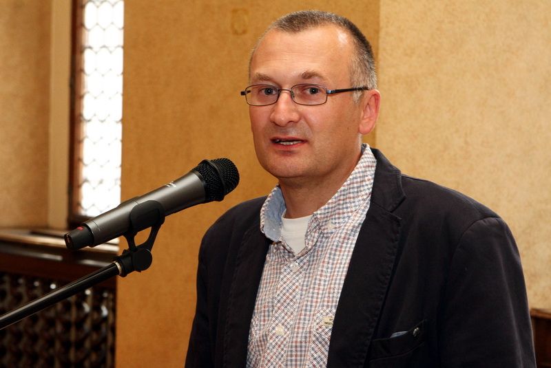 Odbourávání jazykových bariér i zlepšování znalostí a dovedností v cizím jazyce, to se naučily děti z plzeňsko-regensburského tábora. V rámci svého pobytu v rekreačním středisku nedaleko Plzně navštívily ke konci svého programu i plzeňskou radnici. Přivítala je zde náměstkyně primátora Eva Herinková, která jim popřála hezký pobyt v západočeské metropoli i mnoho úspěchů v učení cizího jazyka. (foto: I. Štefko, 28.8.2015)