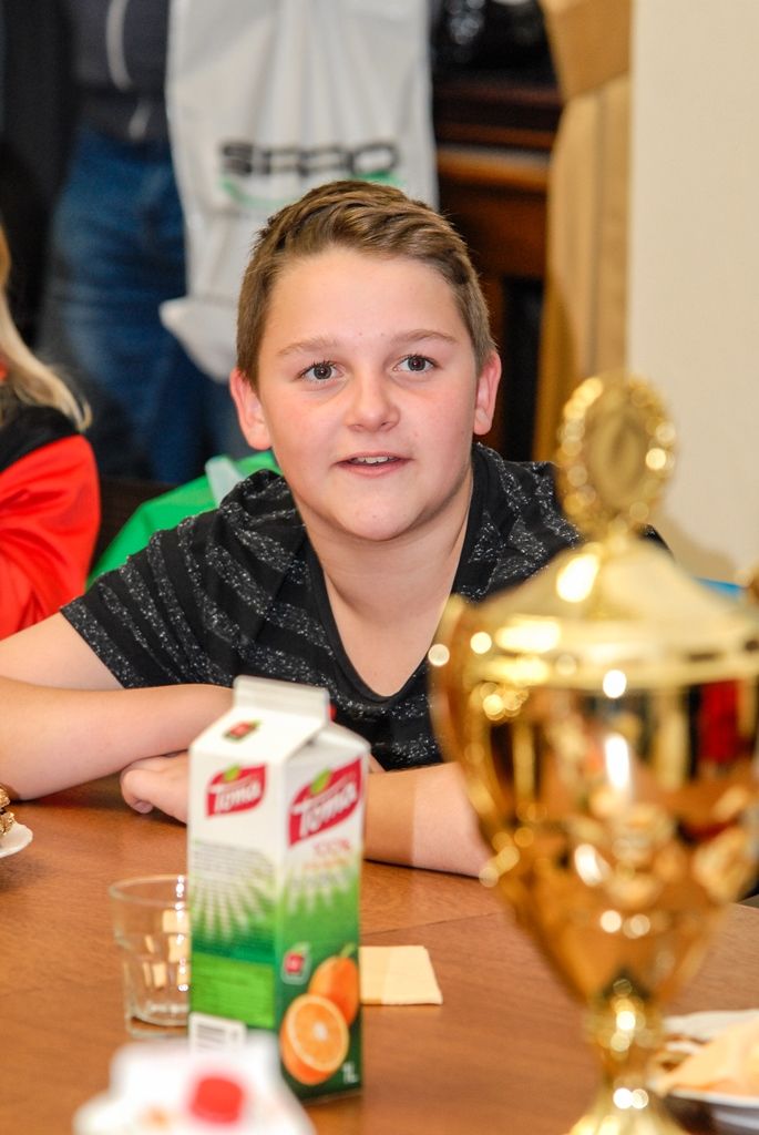 Vítězům zimního halového poháru žactva v národní házené, tedy chlapeckému týmu TJ Božkov, poděkoval radní pro sport Michal Dvořák, ocenil skvělou reprezentaci města Plzně i zisk zlaté medaile. Mladší žáci v březnu vybojovali první místo v turnaji, při setkání na plzeňské radnici, kterého se zúčastnili trenéři i někteří rodiče dětí, přiblížili radnímu zážitky ze zápasu, oslavy prvního místa i současnou podobu tréninku. Diskutovalo se také o složení zápasů v jednotlivé sezoně nebo pravidlech hry. (foto: 27.4.2016)