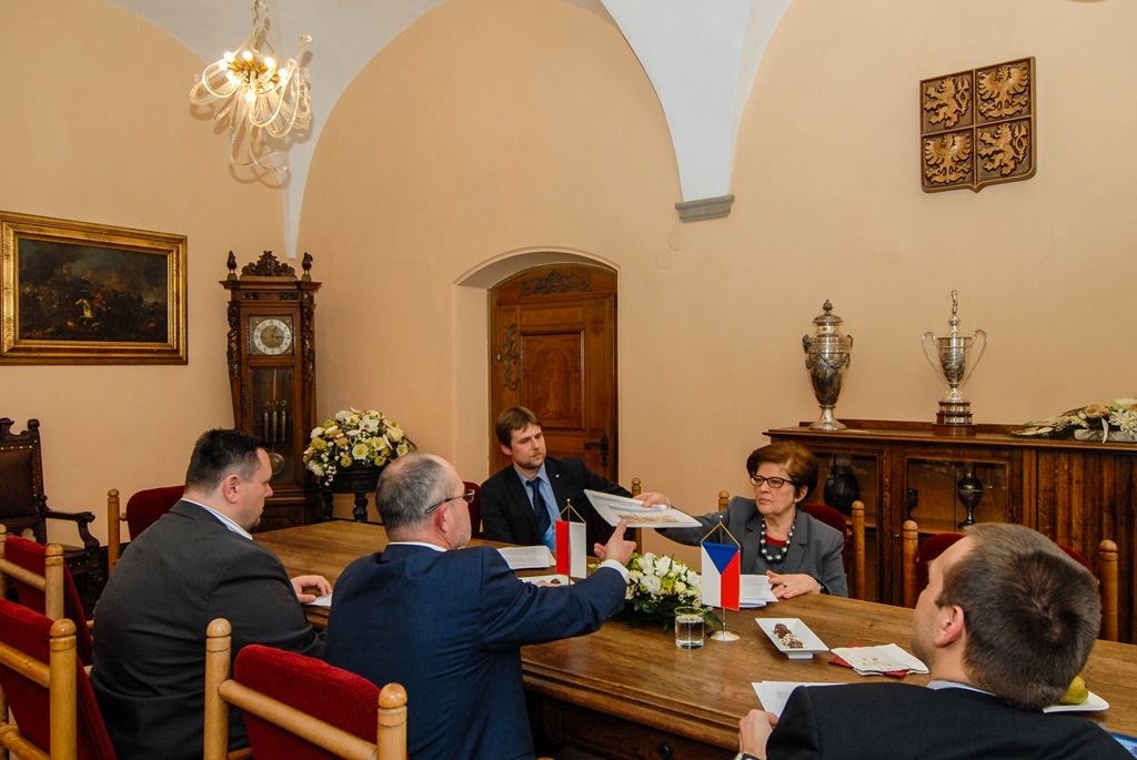 Primátor města Martin Zrzavecký přijal velvyslankyni Polska na plzeňské radnici 28.4.2016