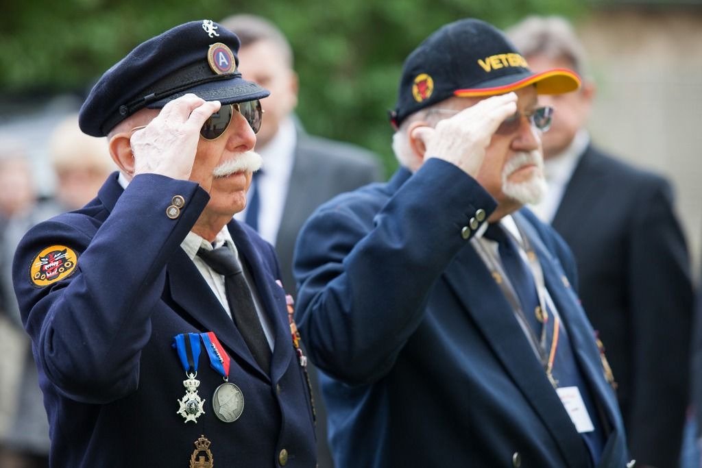 Belgičtí veteráni ve Staňkově (foto: V. Štaif, 5.5.2016)