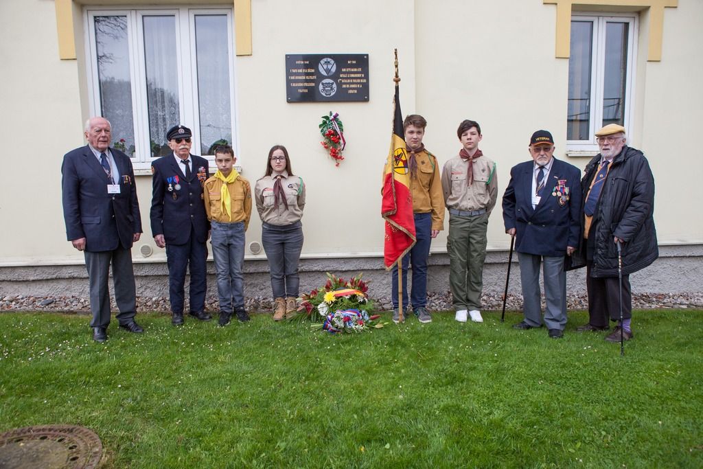 Belgičtí veteráni ve Staňkově (foto: V. Štaif, 5.5.2016)