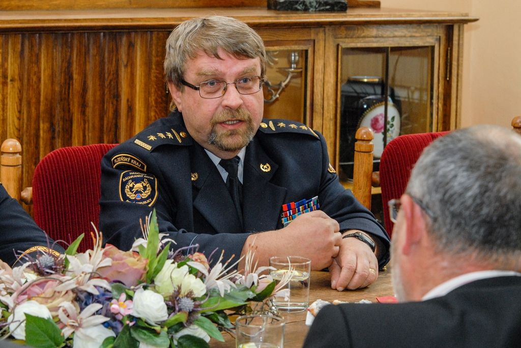 Primátor města Plzně Martin Zrzavecký přijal 25.5.2016 na plzeňské radnici generálního ředitele Hasičského záchranného sboru genmjr. Drahoslava Rybu