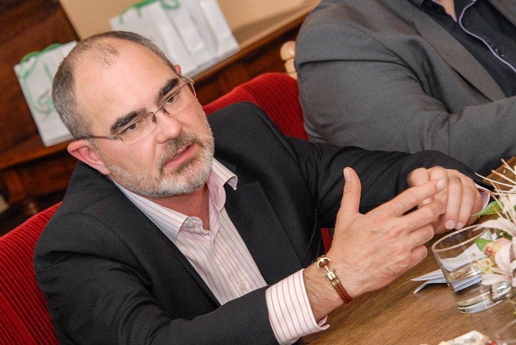 Primátor města Plzně Martin Zrzavecký přijal 25.5.2016 na plzeňské radnici generálního ředitele Hasičského záchranného sboru genmjr. Drahoslava Rybu