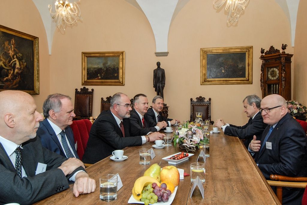 Primátor přijal ministry kultury a další zástupce V4