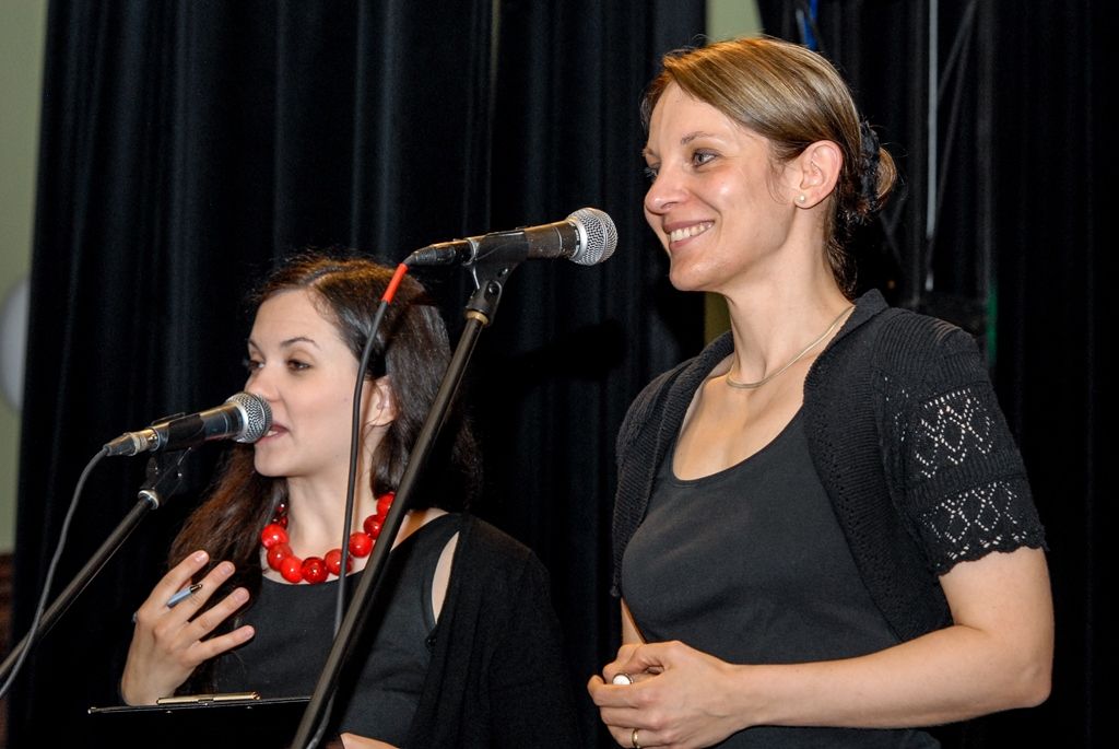 Účastníky Mezinárodního folklorního festivalu CIOFF Plzeň přijala v neděli v Měšťanské besedě náměstkyně primátora města Plzně pro oblast školství a sociálních věcí Eva Herinková. Setkání se zástupci českých i zahraničních souborů tak zakončilo již tradiční akci, která se v západočeské metropoli poprvé konala v roce 1997 a od té doby každoročně hostí dvacítku tanečních uskupení z Čech, Moravy, Evropy i exotičtějších destinací. Letošního 20. ročníku se zúčastnili účinkující z Plzeňského kraje, Znojma a Vsetína, ale také tanečníci z Chorvatska, Slovenska, Mexika, Peru a Jižní Koreje. (foto: 12.6.2016)