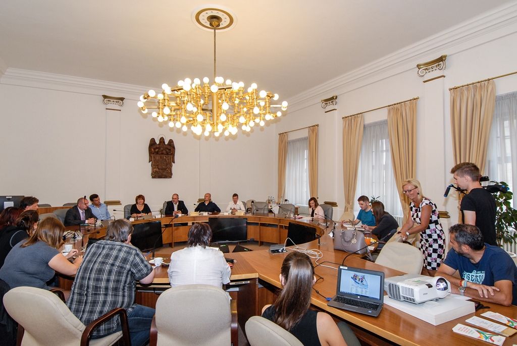 Na tiskové konferenci informovali organizátoři o programu parku a organizačních opatřeních. (foto: 13.7.2016)