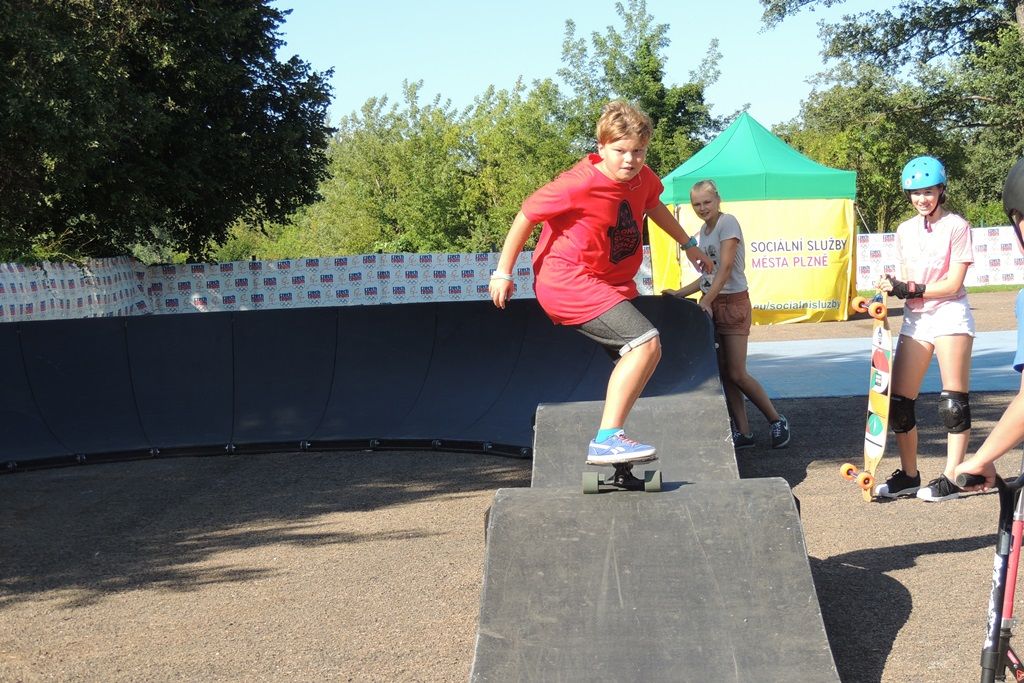 Olympijský park Plzeň má za sebou první týden provozu. Byl úspěšný i přes nestálé počasí. Velmi oblíbená jsou ranní cvičení i další sportovní a kulturní program parku. (foto: 8.-12.8.2016)