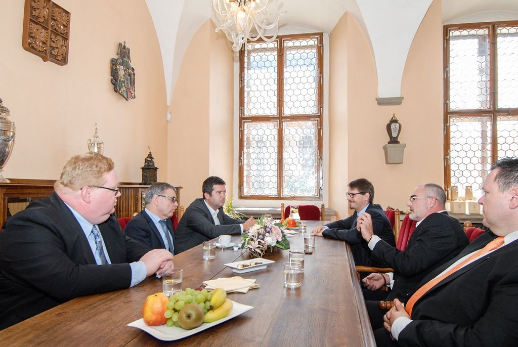 Plzeň navštívili předseda Poslanecké sněmovny a ministr zahraničních věcí