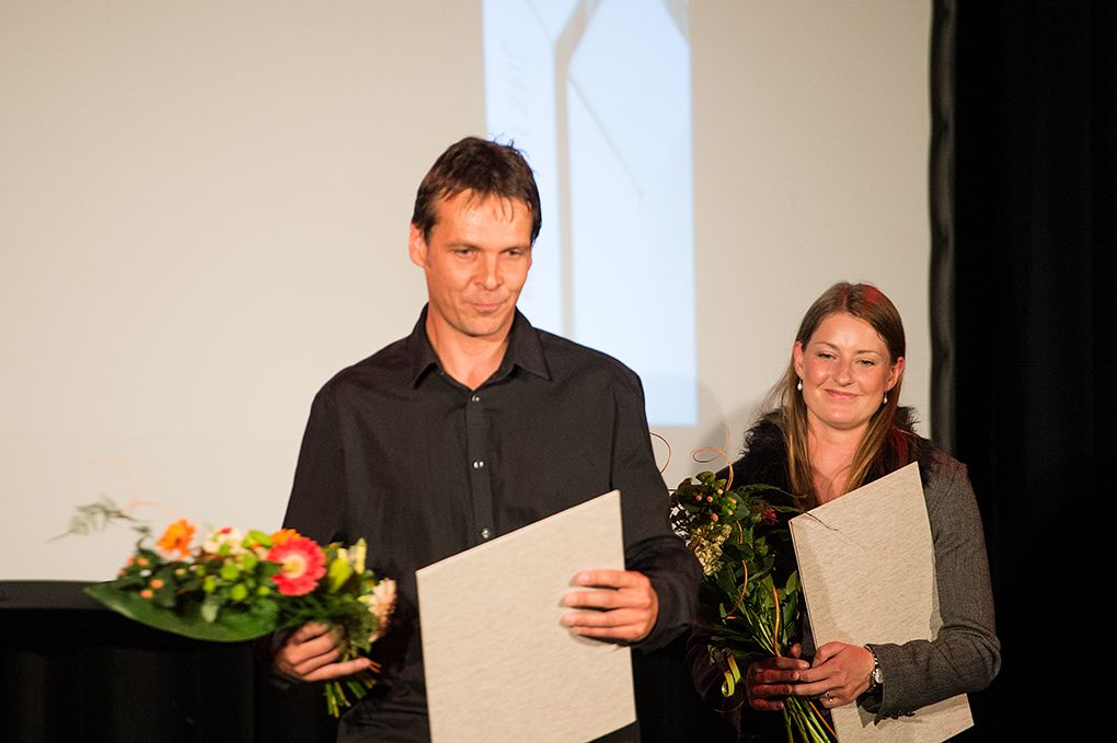 Baletní mistr Jiří Žalud, šéf plzeňské opery Tomáš Pilař, bývalý umělecký ředitel projektu Plzeň – Evropské hlavní město kultury 2015 Petr Forman a spolek Svět podle Jakuba obdrželi ve středu 21. září Uměleckou cenu města Plzně za rok 2015. Událostí uplynulého roku byl vyhlášen projekt Umělec a totalita, udělena byla i zvláštní ocenění odborné poroty, mj. za projekt Ateliér Jiřího Trnky nebo za projekt Zaniklé a ohrožené kostely. (foto: M. Chaloupka, 21.9.2016)