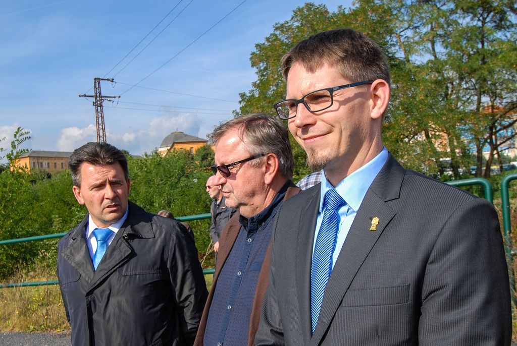 Nový památník připomíná vyhnané občany (foto: M. Pecuch, 22.9.2016)