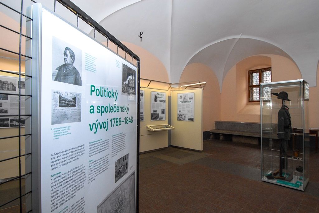 Archiv připravil výstavu, ta seznamuje s historií Plzně v letech 1788 až 1918 (foto: M. Pecuch, 10.10.2016)