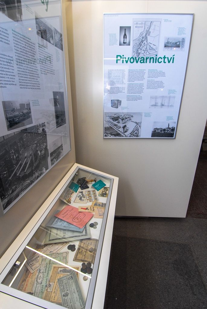 Archiv připravil výstavu, ta seznamuje s historií Plzně v letech 1788 až 1918 (foto: M. Pecuch, 10.10.2016)