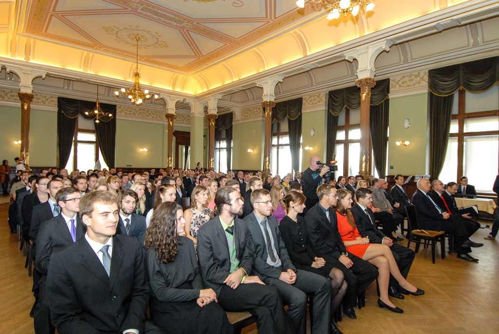 Stipendium města Plzně získalo deset studentů