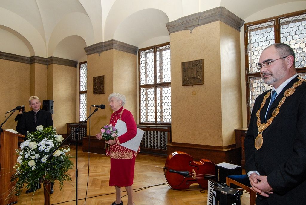 Cenu města Plzně získal tým mladých vědců, dvě osobnosti jsou nově čestnými občany, primátor předal i čtyři pečetě (foto: M. Pecuch, 28.10.2016)