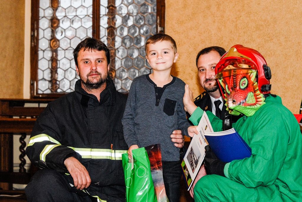 Žáci plzeňských základních škol umělecky ztvárnili situace „Kdy zavolat 150“