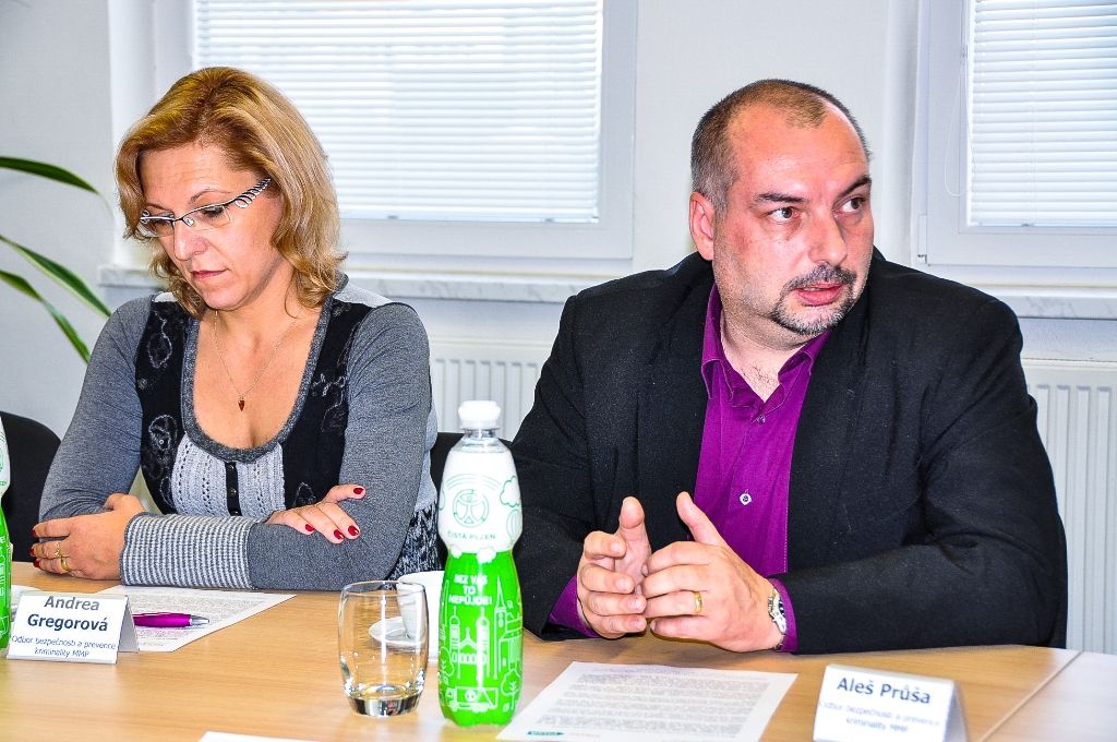 Léky a fentanylové náplasti do odpadu nepatří! (foto: M. Pecuch, 9.11.2016)