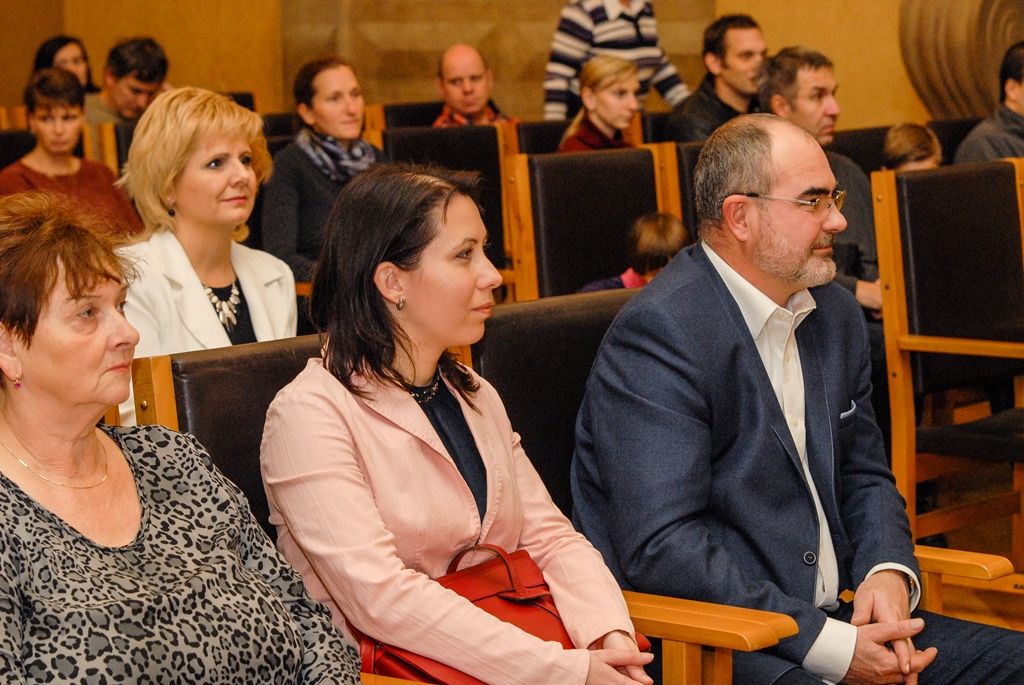 Dárci krve převzali poděkování za pomoc druhým (foto: M. Pecuch, 23.11.2016)