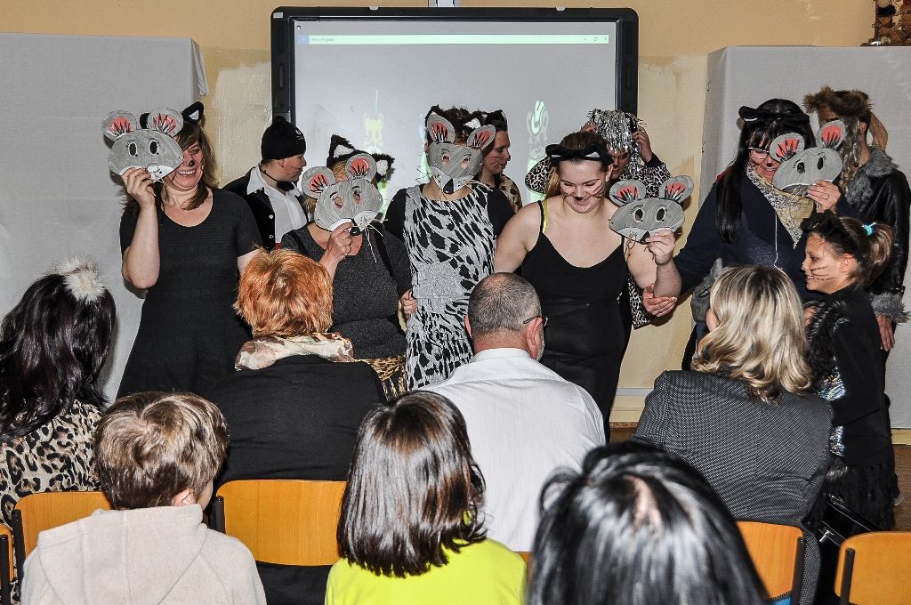 Muzikálové Kočky v podání žáků speciální školy zhlédl i primátor (foto: M. Pecuch, 5.12.2016)