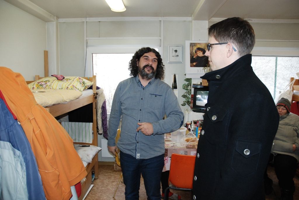 Téměř dvě desítky zařízení v sociálních službách navštívili ve středu primátor Martin Zrzavecký a jeho náměstci Martin Baxa, Eva Herinková, Pavel Kotas a Petr Náhlík. Již tradičně tím před Vánoci děkují vedení a zaměstnancům organizací za jejich celoroční nasazení, současně přímo v zařízeních zjišťují, co je možné zlepšit, jak může město ještě více pomoci. Mezi navštívené patřily Dětské centrum Plzeň, Mezigenerační a dobrovolnické centrum TOTEM, Domov pro seniory sv. Jiří, Dům Naděje – následné bydlení a Potravinová banka, Stacionář Jitřenka, Domov sv. Františka, Domov sv. Zity a další. Zástupci radnice během dne předali vánoční dárky za sto tisíc korun.