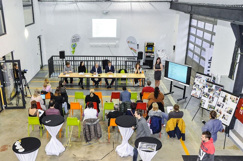 Město spustilo projekt Smart Edu Plzeň (foto: M. Pecuch, 13.12.2016)